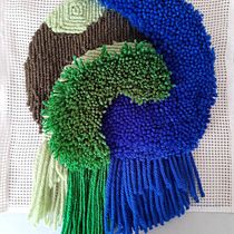 Meu projeto do curso: Introdução ao latch hooking e ao locker hooking. Decoração de interiores, Tecido, e Design têxtil projeto de Fatima Zahler D'Avila - 03.10.2022
