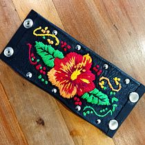 Mi proyecto del curso: Bordado freestyle sobre tul para principiantes. Accessor, Design, Embroider, Botanical Illustration, and Textile Design project by agurtocanales1 - 10.04.2022