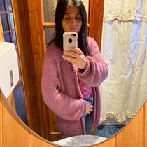 Mi proyecto del curso: Crochet: diseña y teje prendas de estilo romántico. Design de moda, Tecido, DIY, Crochê, e Design têxtil projeto de vanessaperezbizama - 05.10.2022