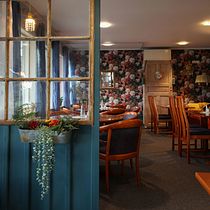 My project for course: Introduction to Interior Photography - A restaurant at a golf club. Photograph, Commercial Photograph, Architectural Photograph & Interior Photograph project by Laila Gustafsson - 10.10.2022
