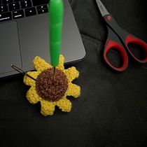 Mi proyecto del curso: Amigurumis: personas tejidas a crochet. Arts, Crafts, To, Design, Fiber Arts, Crochet, Amigurumi, and Textile Design project by Rosa Carabez - 10.11.2022