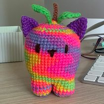 Mi proyecto del curso: Amigurumi: creación de personajes con ganchillo. Arts, Crafts, To, Design, Fiber Arts, Crochet, Amigurumi, and Textile Design project by Susan Martinez - 10.18.2022