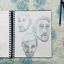 My project for course: Portrait Sketchbooking: Explore the Human Face. Un proyecto de Bocetado, Dibujo, Dibujo de Retrato, Dibujo artístico y Sketchbook de seth_k_wegener - 10.10.2022