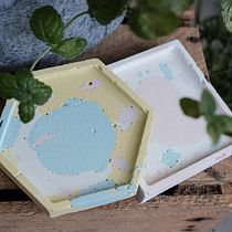 My project for course: Decoration Techniques with Acrylic Resin. Design de acessórios, Artesanato, e DIY projeto de tatyana.anishchanka - 19.10.2022