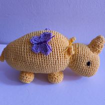 Mi amigurumi rinoceronte curso: Diseño y creación de amigurumis. Arts, Crafts, To, Design, Fiber Arts, Crochet, Amigurumi, Textile Design, and DIY project by Maria Neried Romero Esquivel - 10.18.2022