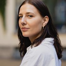 My project for course: Retouching for Diverse Skin Tones in Photoshop. Photograph, Post-production, and Photo Retouching project by Sólveig Thomasdóttir - 10.25.2022