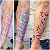 Mein Abschlussprojekt für den Kurs: Freihand-Tattoos in Kursivschrift. Un projet de Lettering , et Conception de tatouage de Lisa Daubenbüchel - 24.10.2022