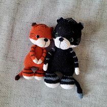 Mein Abschlussprojekt für den Kurs: Amigurumi: Häkle und designe lebendige Figuren. Arts, Crafts, Fiber Arts, Art To, s, Creating with Kids, Crochet, and Amigurumi project by sarah_ja - 10.31.2022