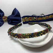 Mi proyecto del curso: Bordado con pedrería: crea accesorios para el pelo. Design de acessórios, Artesanato, Design de joias, Design de moda, Bordado, DIY, e Design têxtil projeto de Massiel Vitoviz - 01.11.2022