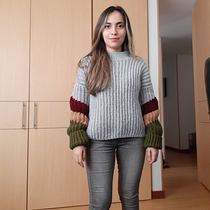 My project for course: Creating Garments Using Crochet. Fashion Design, Fiber Arts, DIY, Crochet, and Textile Design project by Camila Cardona - 10.24.2022