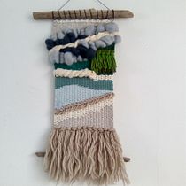 Mi proyecto del curso: Introducción al tejido en telar de bastidor. Design de acessórios, Decoração de interiores, Tecido, Tecelagem, e Design têxtil projeto de Jenny Vargas - 07.11.2022