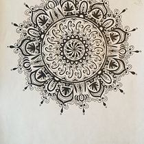 Mon projet du cours : L'art de dessiner des mandalas : créez des motifs géométriques. Drawing & Ink Illustration project by Caroline Vaillancourt - 11.11.2022