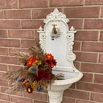 My project for course: Floral Bouquet Creation for Beginners. Decoration, DIY, Floral, Plant Design, Interior Design, L, and scape Architecture project by Patricia Pelea - 11.10.2022