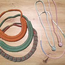 Mój projekt z kursu: Biżuteria ze sznurka: wykonaj oryginalne naszyjniki. Un progetto di Artigianato, Design di gioielli, Macramè e Textile Design di Paulina Rzeczkowska - 13.11.2022