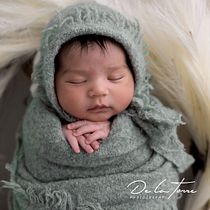 My project for course: Newborn Photography 101: Capture Their First Moments. Un proyecto de Fotografía de retrato, Fotografía digital y Fotografía artística de delatorrephotography.ca - 18.11.2022