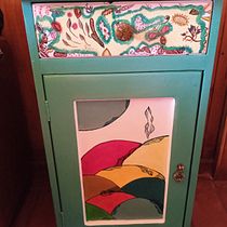 Mi proyecto del curso: Decoración de muebles con pintura acrílica. Projekt z dziedziny DIY, Obróbka drewna, Malarstwo dekorac i jne użytkownika Andrea Cisternas - 20.10.2022