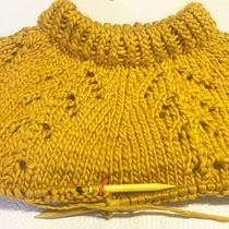 Mi proyecto del curso: Diseño y tejido de prendas de punto sin costuras con agujas circulares. Accessor, Design, Fashion Design, Fiber Arts, DIY, and Knitting project by Mireia Cervelló - 11.25.2022