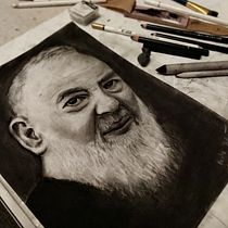 Mój projekt z kursu: Portret artystyczny węglem: tworzenie atmosfery. Ilustração tradicional, Artes plásticas, Desenho, Desenho de retrato, Desenho realista, e Desenho artístico projeto de mw611 - 26.11.2022