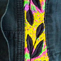 Mi proyecto del curso: Bordado creativo: revolución a puntadas . Un projet de Créativité, Broderie , et Design textile de Vane Jaimes - 30.11.2022