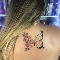 Meu projeto do curso: Técnicas de tatuagem blackwork com fine line. Un progetto di Design di tatuaggi di Josana Ribeiro Morais - 04.12.2022