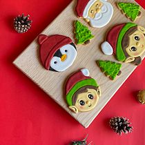 Mi proyecto del curso: Decoración de galletas con royal icing para principiantes. Design, Painting, and DIY project by Paulina Loya - 12.04.2022