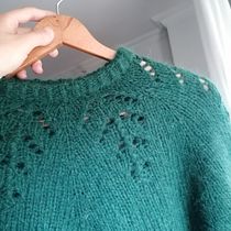 Mi proyecto del curso: Diseño y tejido de prendas de punto sin costuras con agujas circulares. Accessor, Design, Fashion Design, Fiber Arts, DIY, and Knitting project by Andrea Rodríguez García - 12.05.2022