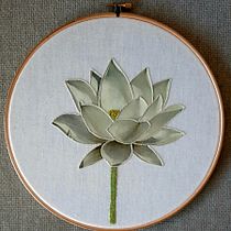 Mi proyecto del curso: Bordado en fotografías sobre tela. Photograph, Collage, Paper Craft, Printing, Embroider, DIY, and Textile Design project by arantxi72 - 12.10.2022