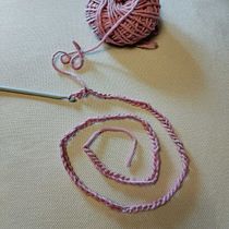 Mi proyecto del curso: Crochet: crea prendas con una sola aguja. Design de moda, Tecido, DIY, Crochê, e Design têxtil projeto de saraarniellacasar - 11.12.2022