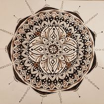 Mon projet du cours : L'art de dessiner des mandalas : créez des motifs géométriques. Drawing & Ink Illustration project by Marie-Lise VERNET - 12.13.2022