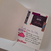 Mi proyecto del curso:  Bullet journal creativo: planificación y creatividad . Traditional illustration, Lettering, Drawing, H, Lettering, Management, and Productivit project by Desiree Valdez - 12.12.2022