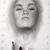 Mi proyecto del curso: Retrato artístico al carboncillo: creando atmósferas. Ilustração tradicional, Artes plásticas, Desenho, Desenho de retrato, Desenho realista, e Desenho artístico projeto de Carlos Vásquez - 14.12.2022