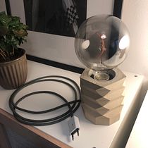 Mein Abschlussprojekt für den Kurs: Handgefertigte geometrische Gießformen für vielflächige Objekte. Projekt z dziedziny Design, Projektowanie dodatków, Craft,  Sztuki piękne, Projektowanie wnętrz,  Dekoracja wnętrz, Dekoracja wnętrz i DIY użytkownika Matthäus Huisbauer - 15.12.2022