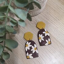 Meu projeto do curso: Design de bijuteria com polymer clay para iniciantes . Un progetto di Design di accessori, Artigianato, Design di gioielli e DIY di verasiopa - 29.11.2022
