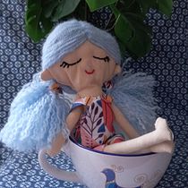 Mi proyecto del curso: Muñecos de tela: diseño, costura y creación de contenido. Un projet de Artisanat, Conception de jouets, Réseaux sociaux, Photographie smartphone, Photographie de produits, Couture, Photographie pour Instagram , et Confection de patrons et vêtements de econgiu1 - 18.12.2022