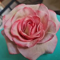 Mi proyecto del curso: Flores de azúcar para cake design. Un progetto di Design e DIY di María Soledad Campos - 22.12.2022
