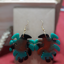 Mi proyecto del curso: Diseño de joyería en resina. Un progetto di Design di accessori, Artigianato, Design di gioielli e DIY di Ioana Bota - 26.12.2022