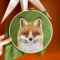 My project for course: Needle Felting: Paint Portraits with Wool. Arts, Crafts, Fiber Arts, Naturalistic Illustration, Needle Felting, and Textile Design project by tori.cox - 12.27.2022