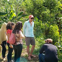 Visita à agrofloresta: Fotografia documental com um smartphone. Un progetto di Postproduzione fotografica, Fotografia con smartphone, Fotografia digitale, Fotografia all'aperto e Fotografia documentaria di filipeperes - 28.12.2022