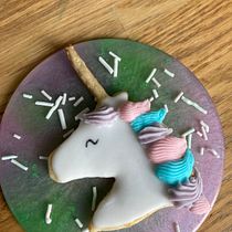 Mijn project van de cursus: Leer koekjes versieren met royal icing. Design, Painting, and DIY project by sanne_an_zo - 12.31.2022