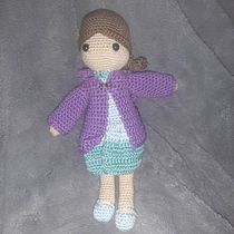 My project for course: Amigurumi: Design Clothing, Hair and Accessories. Un proyecto de Artesanía, Diseño de juguetes, Tejido, Crochet, Amigurumi y Diseño textil de Linda Marie Pedersen - 01.01.2023