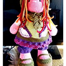 Mi proyecto del curso: Elaboración de muñecas amigurumi románticas. Un proyecto de Artesanía, Diseño de juguetes, Tejido, Crochet, Amigurumi y Diseño textil de gonzalezarlette1972 - 02.01.2023