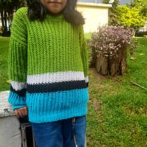 Saco para niña. Fashion Design, Fiber Arts, DIY, Crochet, and Textile Design project by Catalina - 01.04.2023