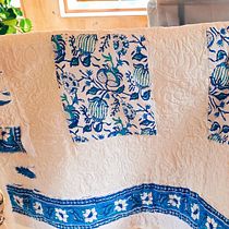 My project for course: Patchwork with Strips for Quilt Making
. Un projet de St, lisme, Couture, Art textile, DIY , et Design textile de Ava Vee - 24.06.2023