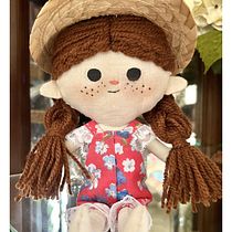 Mi proyecto del curso: Muñecos de tela: diseño, costura y creación de contenido. Un projet de Artisanat, Conception de jouets, Photographie smartphone, Photographie de produits, Couture , et Confection de patrons et vêtements de Cecilia Guzmán - 05.01.2023