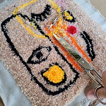 Mi proyecto del curso: Punch needle para el diseño de alfombras. Projekt z dziedziny Projektowanie dodatków, Craft,  Haft,  Dekoracja wnętrz,  Haft pętelkow, Wzornictwo tekst i liów użytkownika Lilia Iglesias - 06.01.2023
