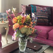 Mi proyecto del curso: Diseño y creación de composiciones florales. Un progetto di Interior design, Paesaggismo, Interior Design, DIY e Design floreale e vegetale di Alexandra Echeverry - 15.07.2022