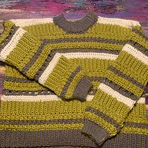 Mi proyecto del curso: Prendas a crochet llenas de color y textura. Un progetto di Fashion design, Fiber Art, Uncinetto e Textile Design di pmillan - 07.01.2023