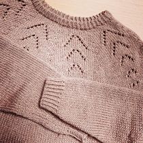 Mi proyecto del curso: Diseño y tejido de prendas de punto sin costuras con agujas circulares. Design de acessórios, Design de moda, Tecido, DIY, e Tricô projeto de Nora Espíndola - 08.01.2023