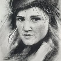 My project for course: Artistic Charcoal Portraiture: Creating Atmosphere. Ilustração tradicional, Artes plásticas, Desenho, Desenho de retrato, Desenho realista, e Desenho artístico projeto de claraelizabeth - 09.01.2023