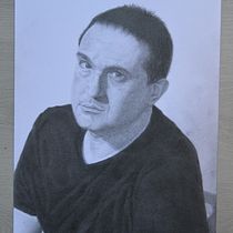 Mi proyecto del curso: Retrato realista con lápiz de grafito. Traditional illustration, Fine Arts, Sketching, Pencil Drawing, Drawing, Portrait Drawing, Realistic Drawing, Artistic Drawing, and Figure Drawing project by Gus Díaz - 01.12.2023